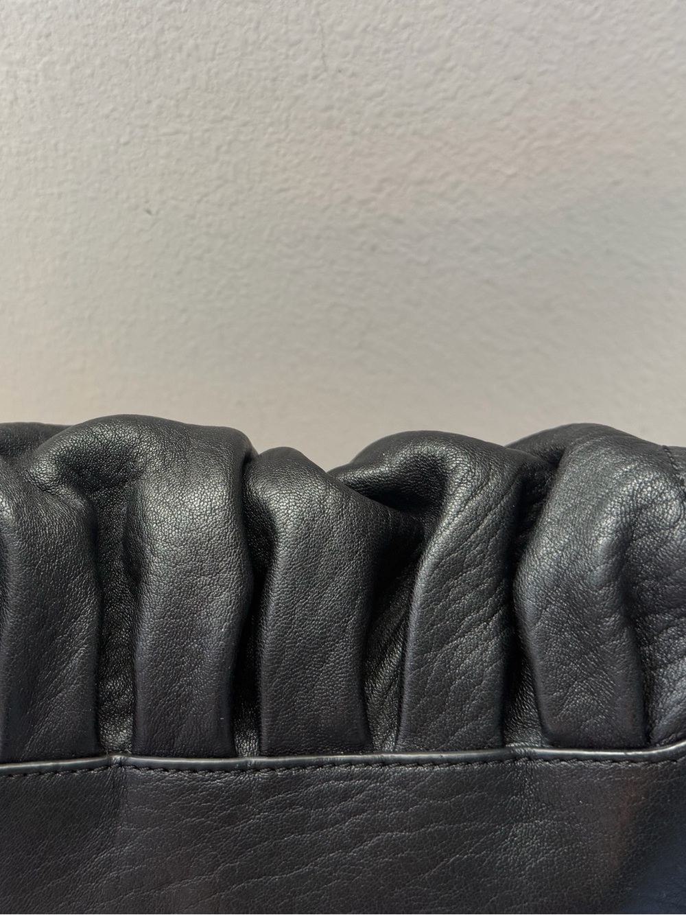 Isabel Marant bolton bubble leather shoulder bag - Picture 4 of 16